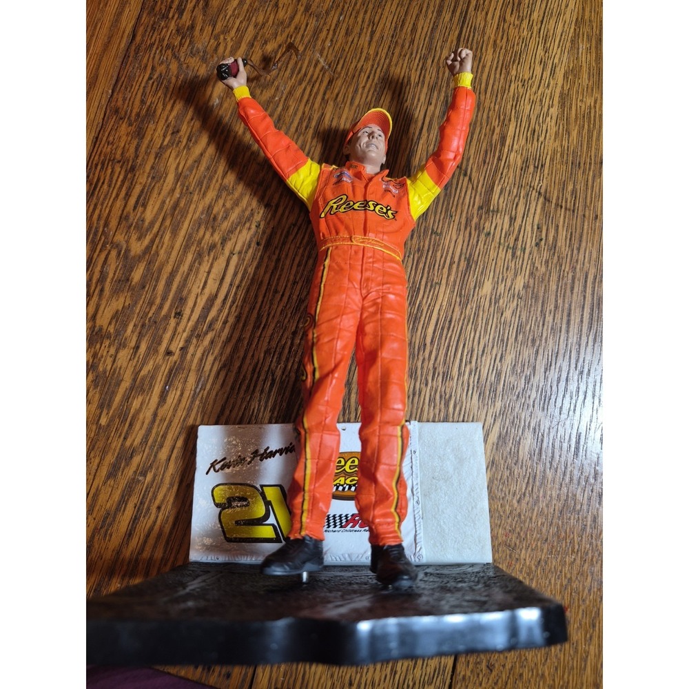 Kevin Harvick Reeses #21  7.5 Inch Action Figurine.  T105